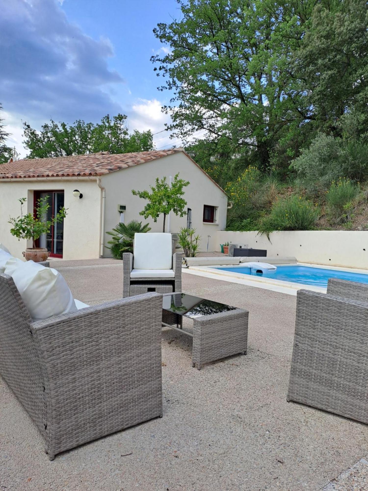 Chambre D'Hotes Chez Jessica Et Pascal Bed and Breakfast Barjols Esterno foto